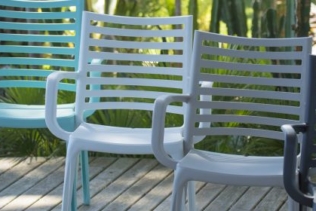 Ein Festival der Gartenstühle und sessel!